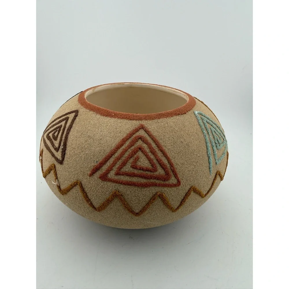 Round Ceramic Pot Decorative Bowl‎ Southwestern Tribal Geometric Design Tan